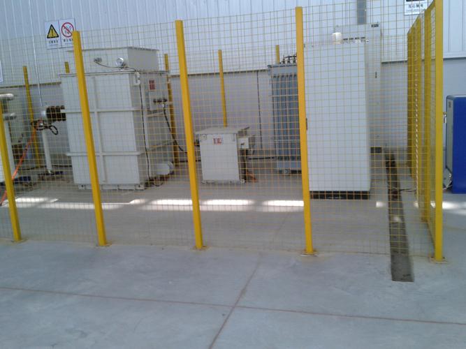 车间围栏网与机器防护网 工业安全护栏的选型与应用指南
