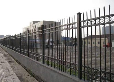 云南护竣交通设施 以浸塑工艺铸就高品质护栏